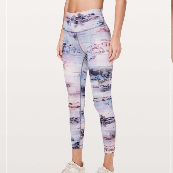 Lululemon Wunder Under High Rise 7/8 Leggings Purple Blue Floral Size 10 - Picture 2 of 13